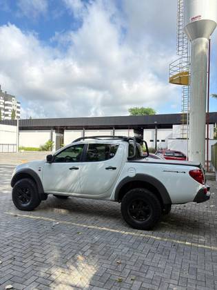 MITSUBISHI L200 SAVANA 3.2 4X4 16V TURBO INTERCOOLER DIESEL 4P AUTOMÁTICO